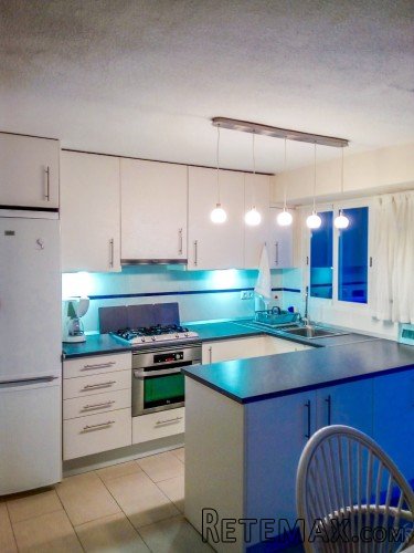 Fantastic renovated apartment by the beach in the popular.. - 4
