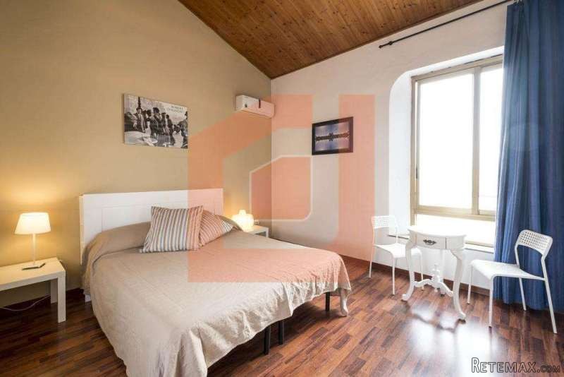 Terraced Apartment Mosta, Central For..