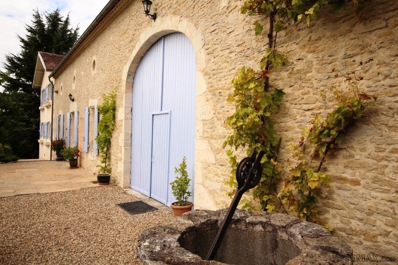 Beautifully Renovated 18th Century..
