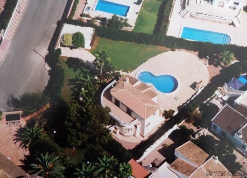 Detached Villa In La Siesta..