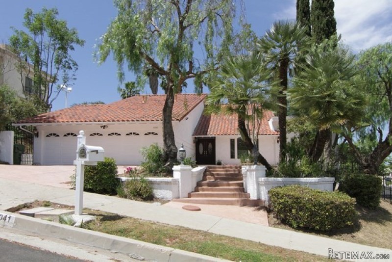 4041 Alonzo Avenue | Encino, California..