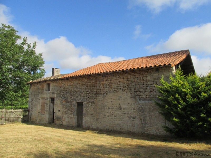 Detached Stone Cottage + Barn