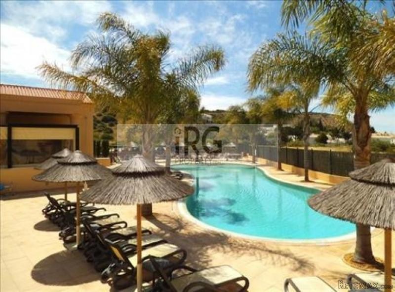 €281,500 - Praia Da Luz, Western..