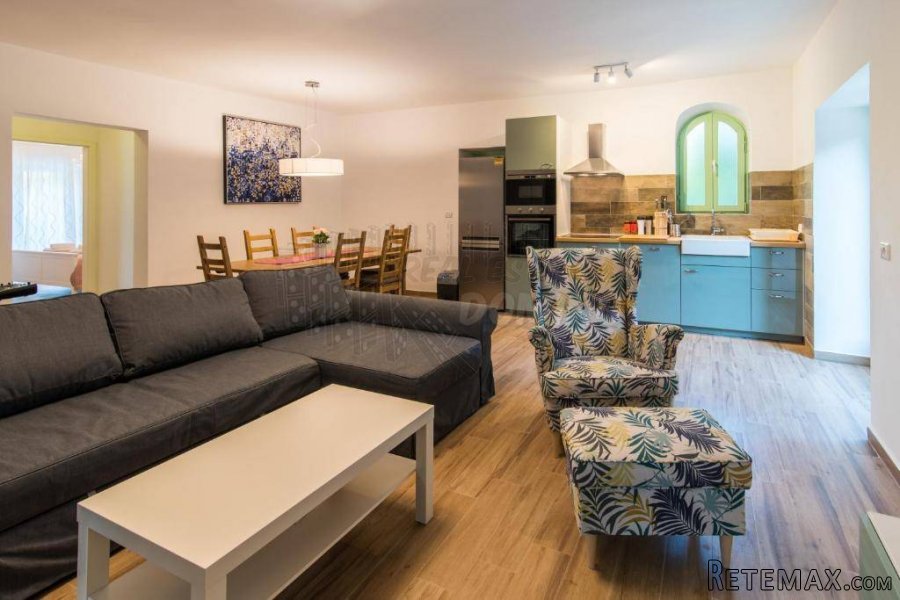 Šarmantna vila sa okućnicom od 3000m2 i bazenom! - 6