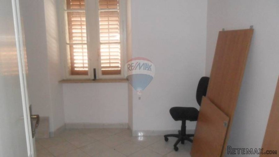 STAN-POSLOVNI PROSTOR U CENTRU 98.70m2 - 6