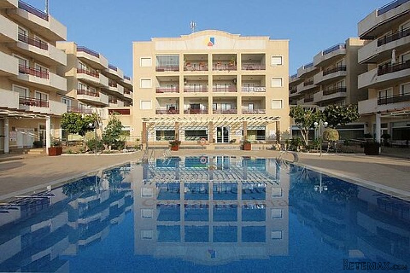 2 Bed Prime Holiday Location - Cabo..