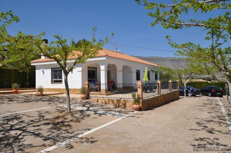 4 Bed + Pool in Caudete (Ref. PV13120)