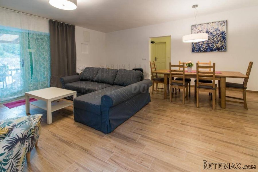 Šarmantna vila sa okućnicom od 3000m2 i bazenom! - 7