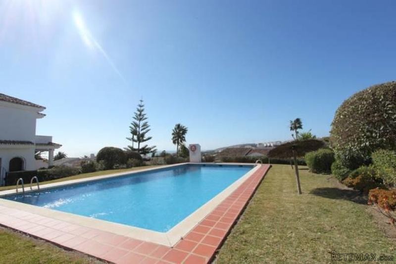 3 bedroom town house for sale