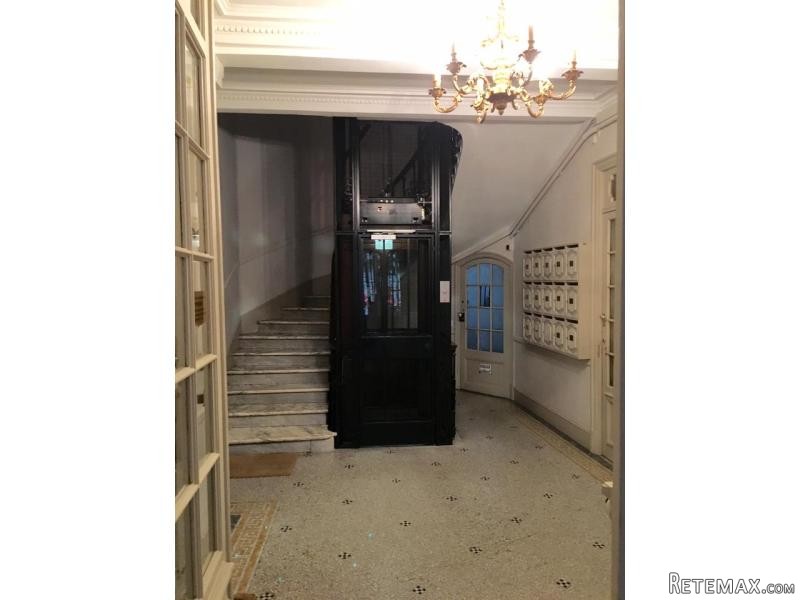 Modern 3 Bedroom Apartment In Musiciens..