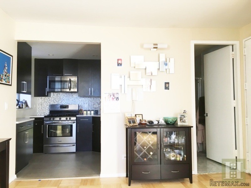 1 bedroom Apartment For Sale: 236 EAST..