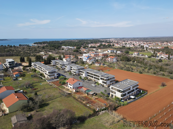 Stan na 1. katu - 1000m od plaža