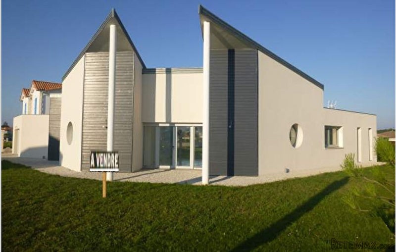 3 bedroom recent villa in Saint Palais..