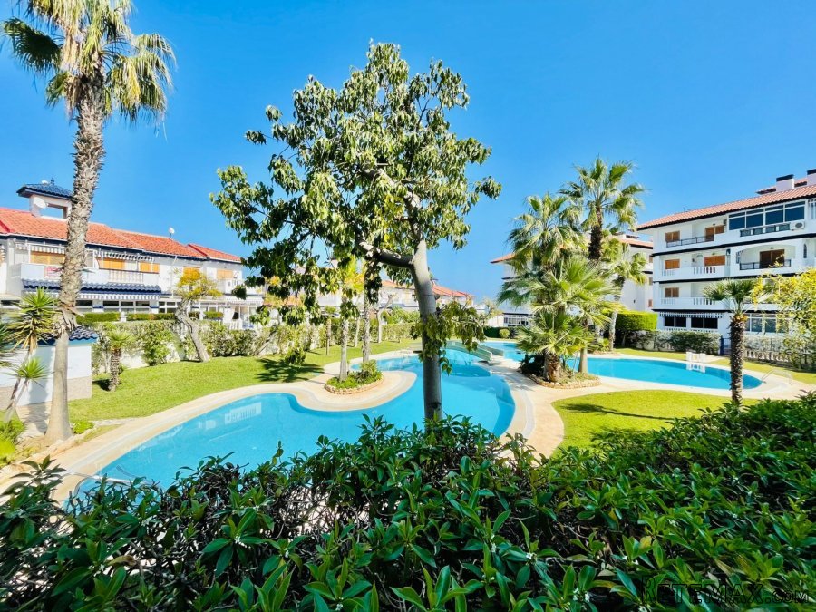 Nueva exclusiva en Torrevieja, apartamento ubicado a tan.. - 2