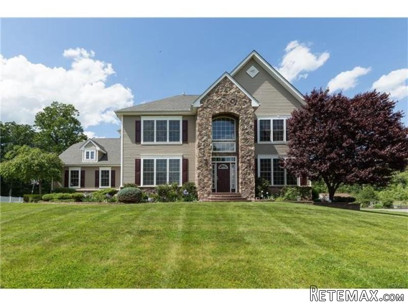 4 bedroom House For Sale: 4 Wallace.. - 2