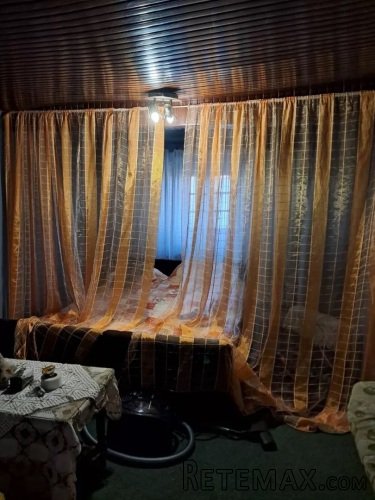 Prodajem kuću u selu Iđoš - 13