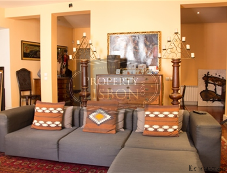 4 Bed Lisbon Apartment for Sale in.. - 2
