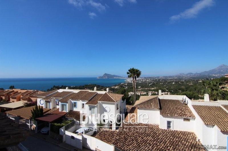 Bright and Beautiful 2 Bedroom..