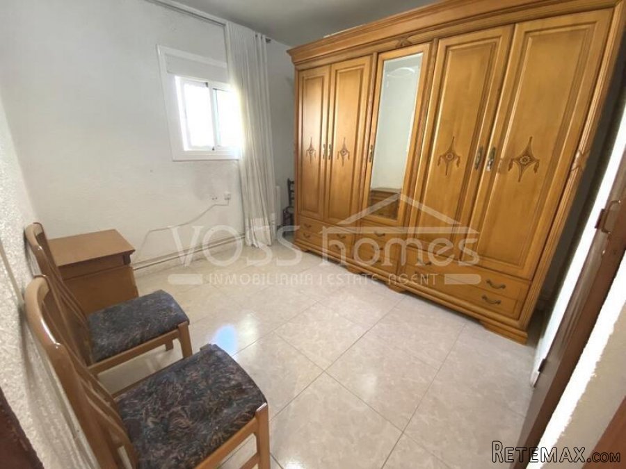 NEW TO VOSS HOMES - Great opportunity... 4 bed 1 bath.. - 14