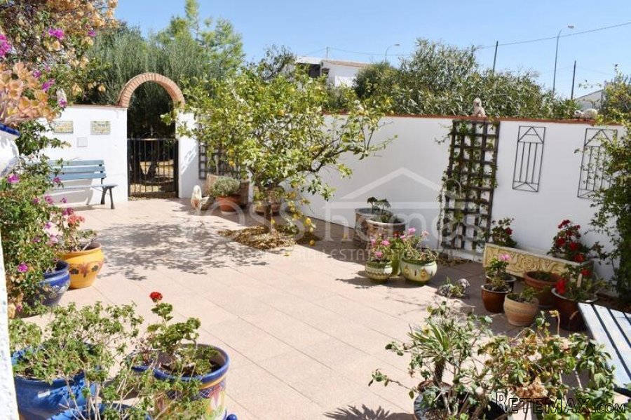 RESERVED APRIL 2022 WITH VOSS HOMES - A Large, 4 / 5 bed, 4.. - 14