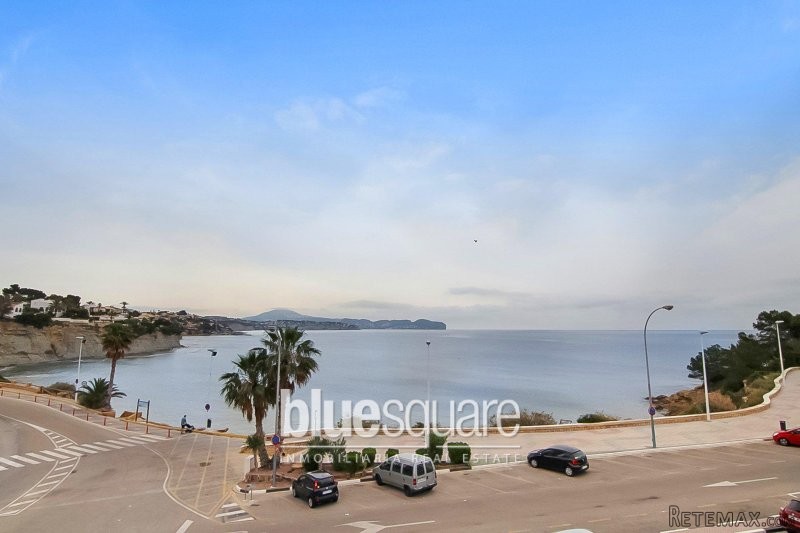 Lovely 2-bedroom front-line apartment.. - 2