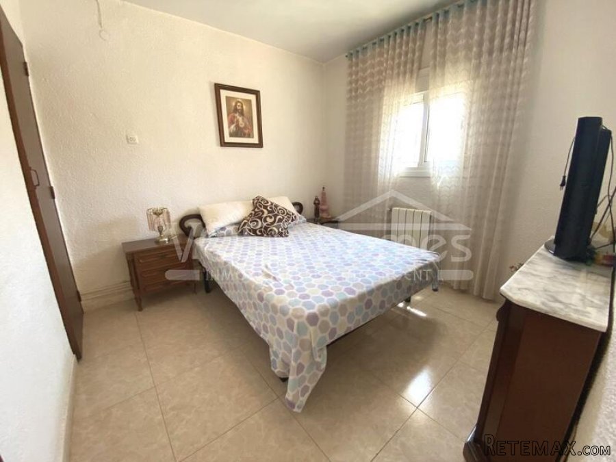 NEW TO VOSS HOMES - Great opportunity... 4 bed 1 bath.. - 17