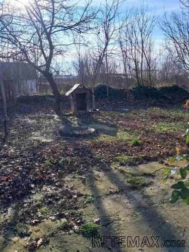 Prodajem kuću u selu Iđoš - 18