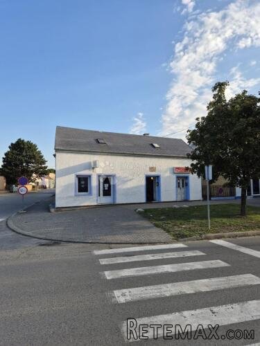 Kuća s 5 potpuno funkcionalnih poslovnih prostora – idealno