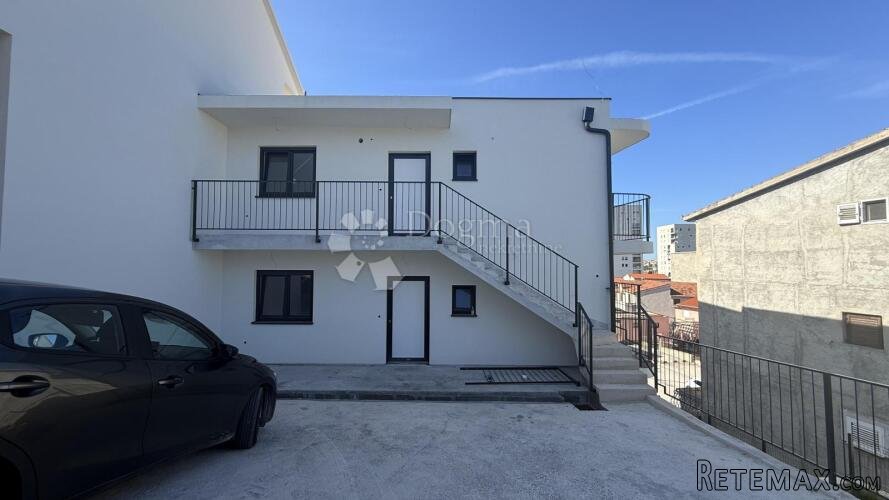 Kuća s tri stana – savršena kombinacija obiteljskog života i - 2