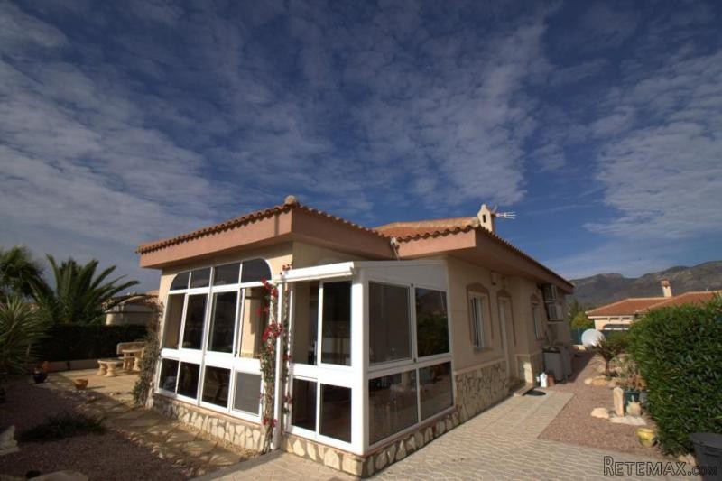 Superb Villa with Pool in desireable.. - 2