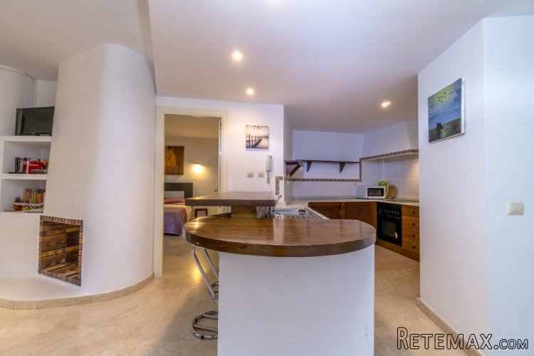 El apartamento se encuentra en un complejo residencial.. - 4