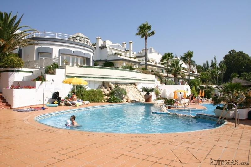 Apartment For Sale In New Golden Mile..