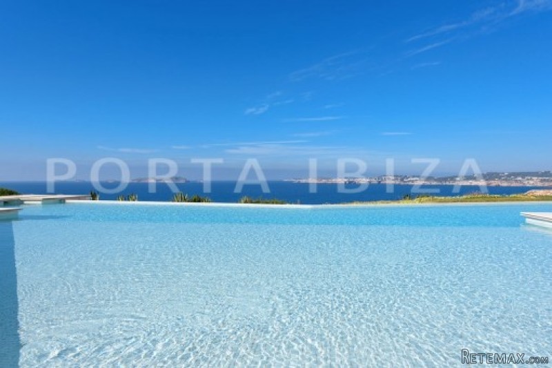 Unique property with private sea access..