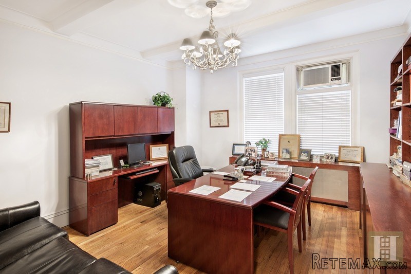 3 bedroom Apartment For Sale: 1050 PARK.. - 2