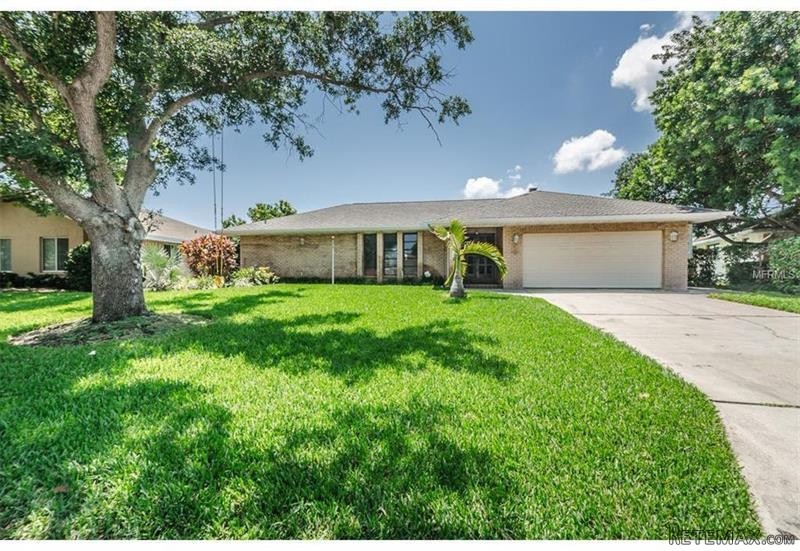 4 bedroom Property For Sale: 570..