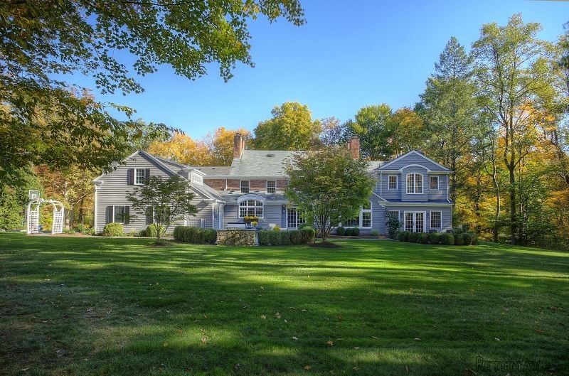 5 bedroom Detached House For Sale: 97..