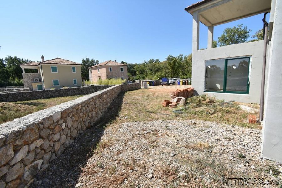 Prekrasna rustikalna kuća s bazenom! - 10