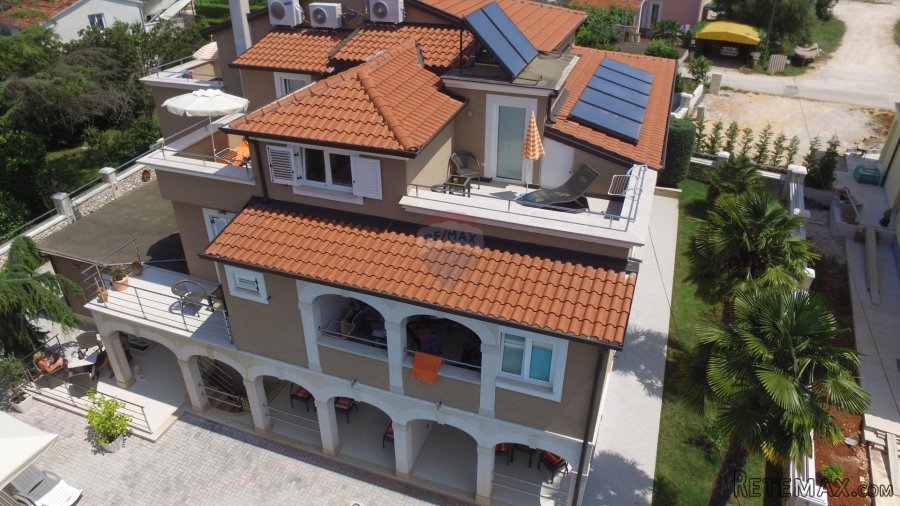 FUNTANA-EKSKLUZIVAN APARTMANSKI OBJEKAT - 2