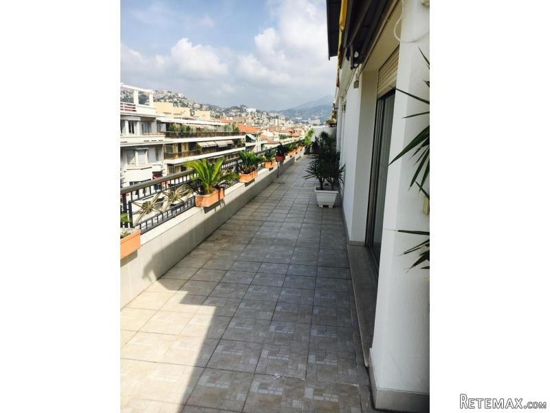 2 Bedroom Apartment With Sensational.. - 2