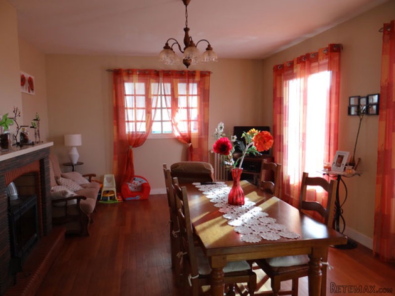 3 Beds Stone House With Basement.. - 2