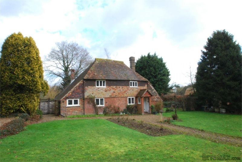 5 Bedroom Cottage - 2