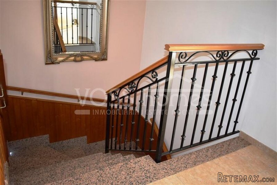 Large two storey, 3 bed, 3 bath Semi-detached Villa with.. - 10