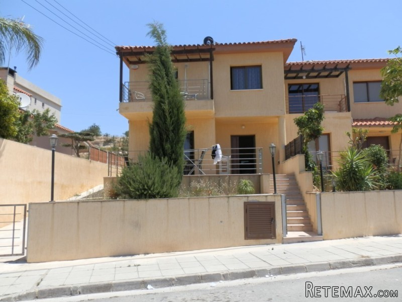 Modern 3 Bedroom Semi House, Quiet..