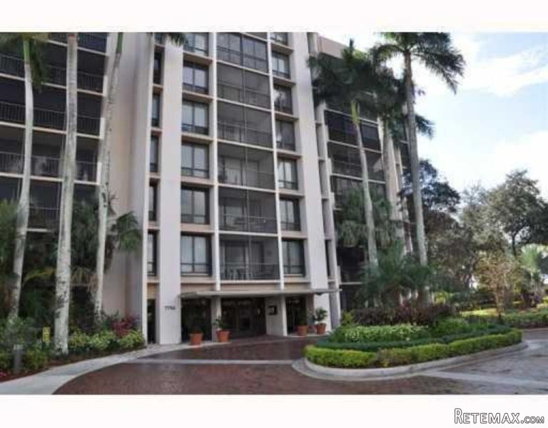 7754 Lakeside Blvd #436, Boca Raton, FL..