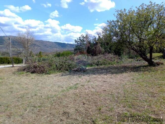 Istra, građevinsko zemljište s pogledom na Motovun - 2