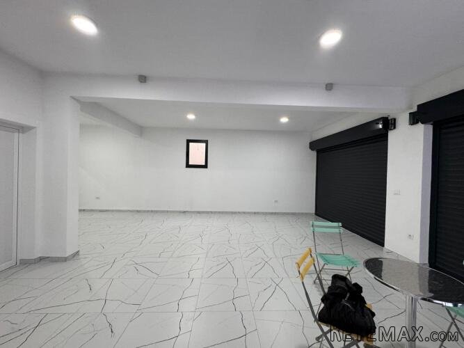 Prodaje se stambeno-poslovni objekat, Bar 780.000€ - 2