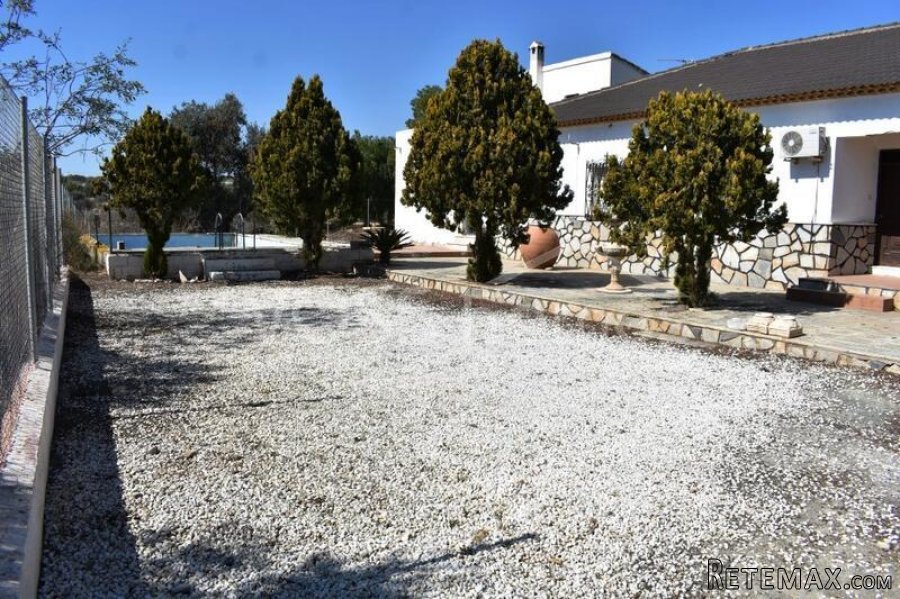 RESERVED WITH VOSS HOMES MARCH 2022 Very large, country.. - 2