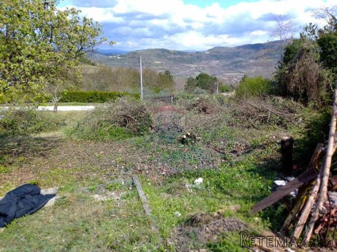 Istra, građevinsko zemljište s pogledom na Motovun - 3
