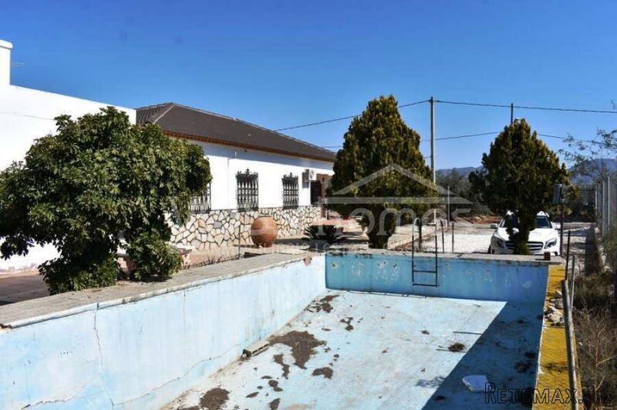 RESERVED WITH VOSS HOMES MARCH 2022 Very large, country.. - 4