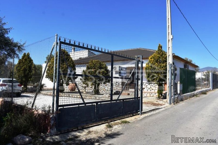 RESERVED WITH VOSS HOMES MARCH 2022 Very large, country.. - 5